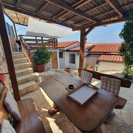 Holiday House Pag Zubovići Εξωτερικό φωτογραφία