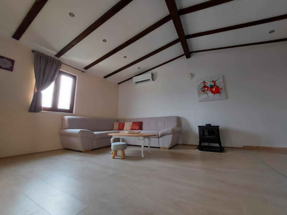 Holiday House Pag Zubovići Εξωτερικό φωτογραφία