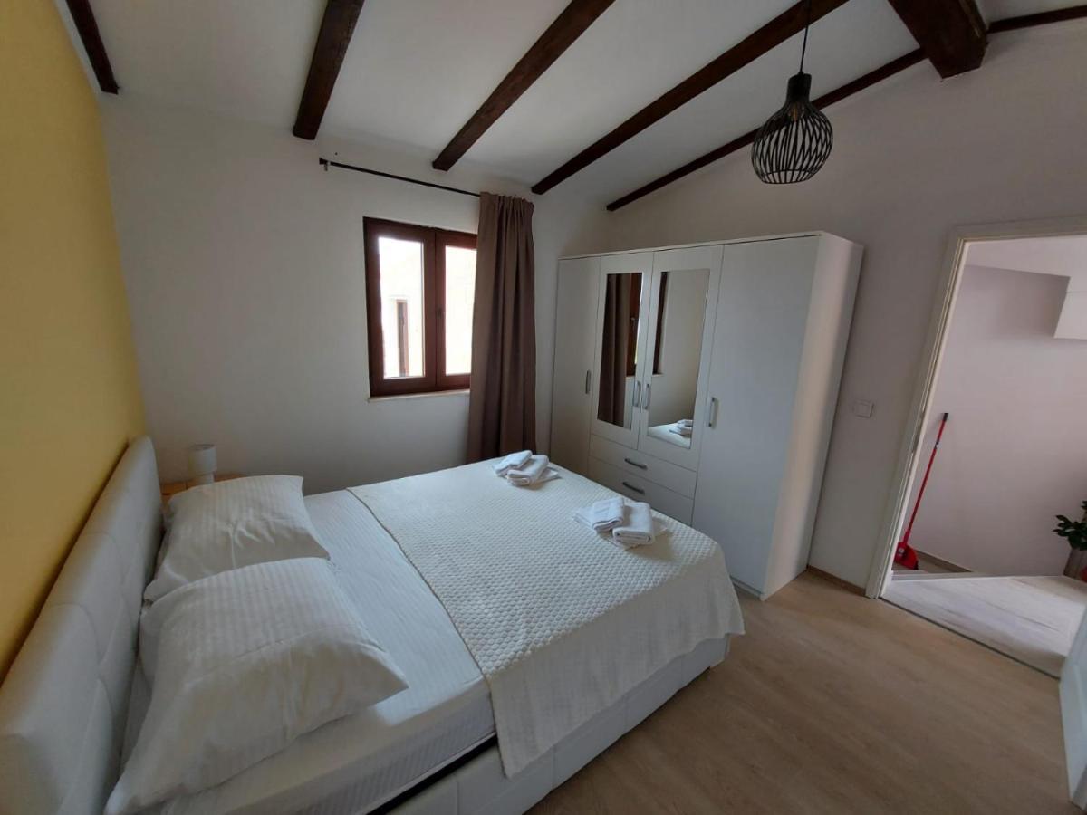 Holiday House Pag Zubovići Εξωτερικό φωτογραφία