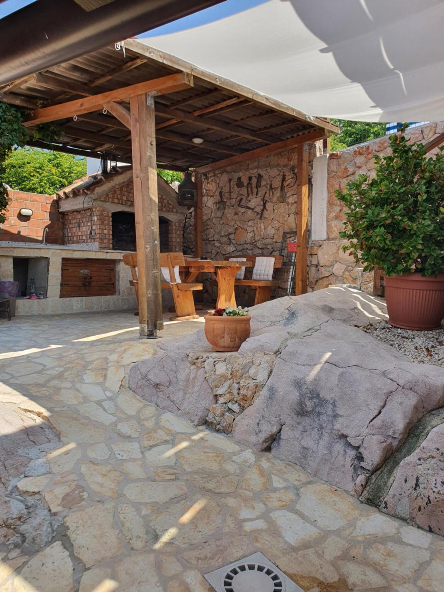 Holiday House Pag Zubovići Εξωτερικό φωτογραφία
